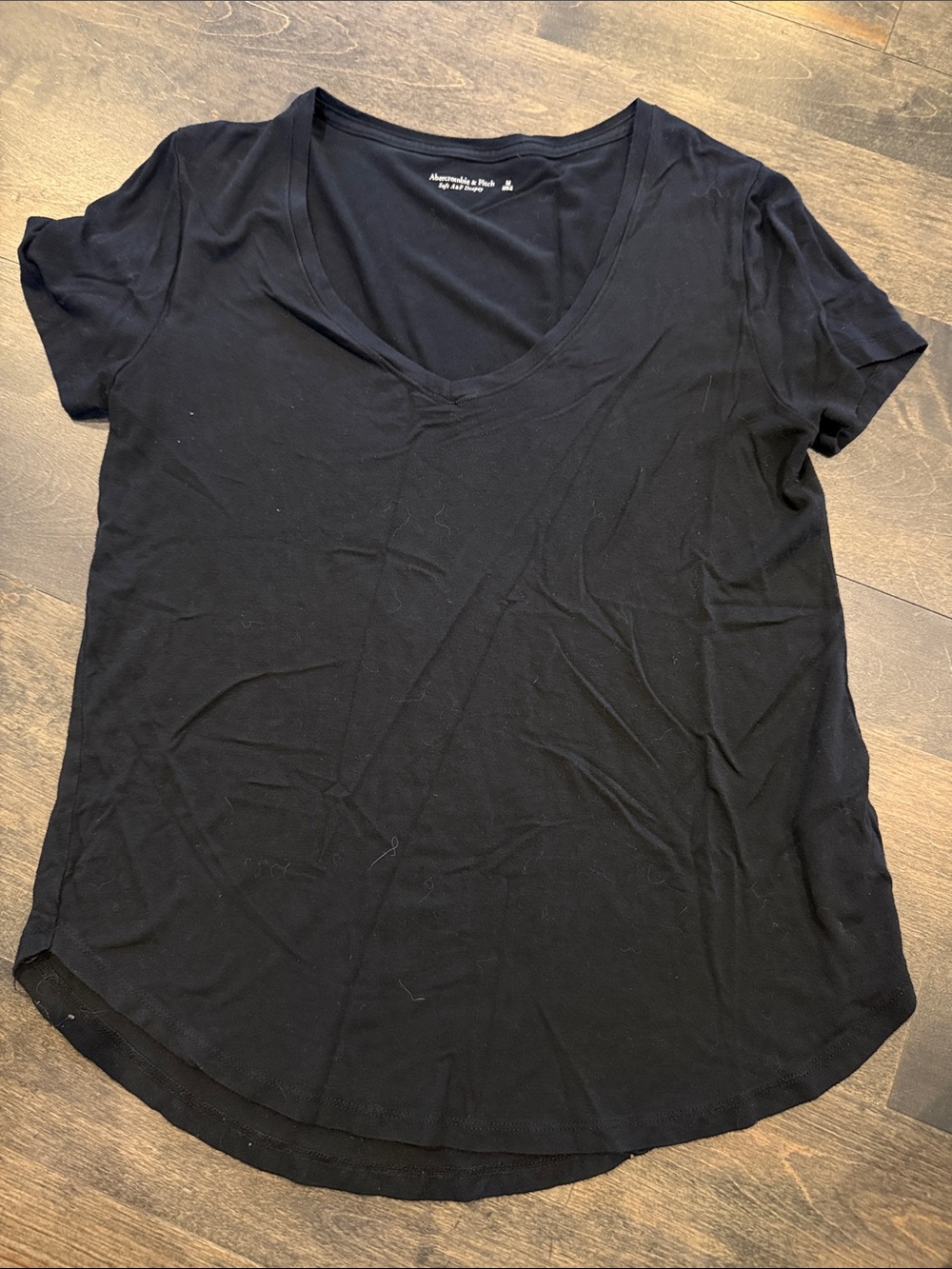 Abercrombie & Fitch Women’s Black Short Sleeve V-Neck Tee